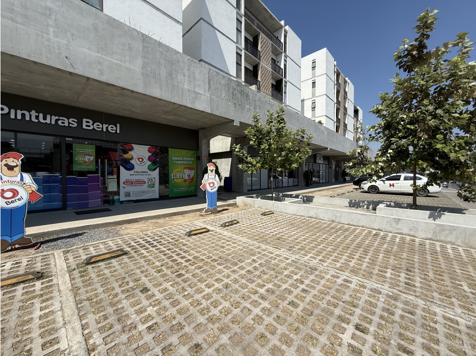 Local Comercial en Venta en Cumbres 4to Sector Monterrey NL - 2
