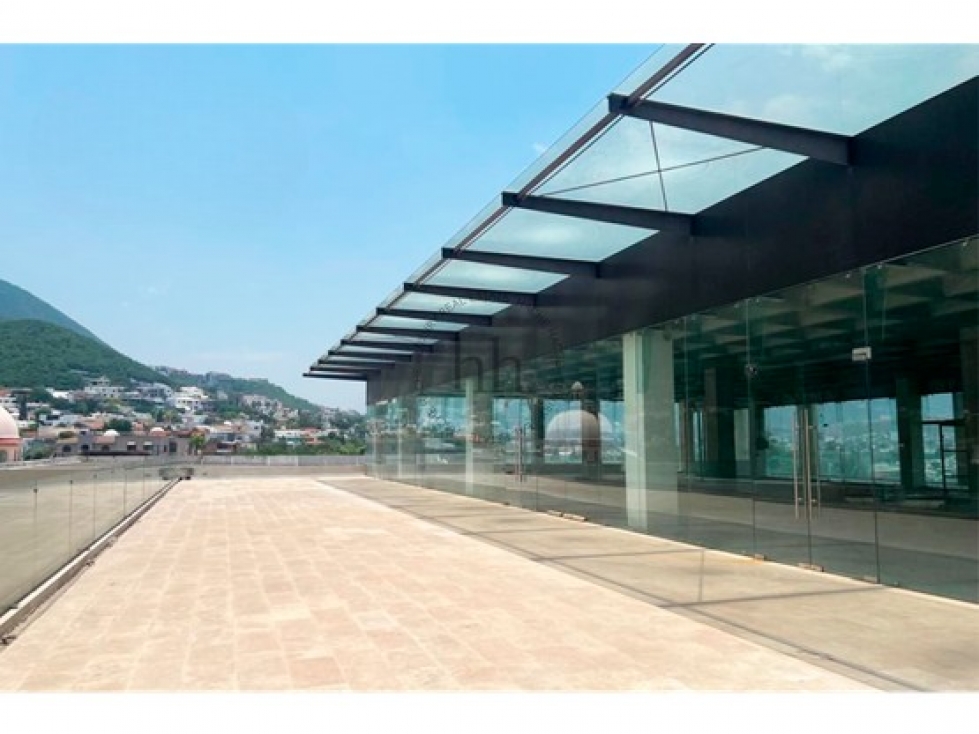 Local Comercial en renta Plaza Contry, Monterrey N.L - 1