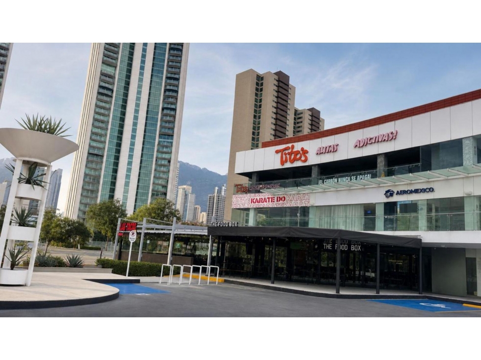 Local en renta en San Pedro Plaza Tanarah - 2