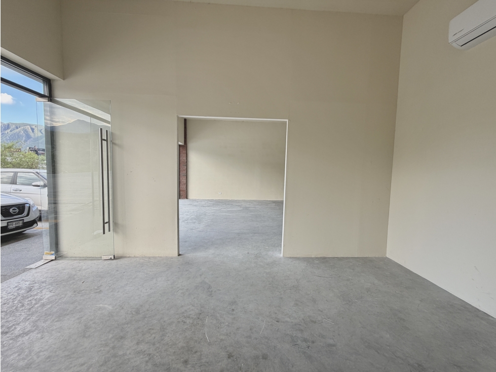 Local Comercial en Renta Planta Baja, Carretera Nacional Monterrey — foto 2