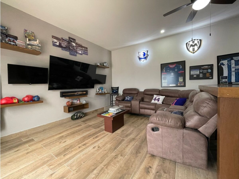 Casa en Venta en Laderas, Carretera Nacional. Monterrey, N.L. — foto 2
