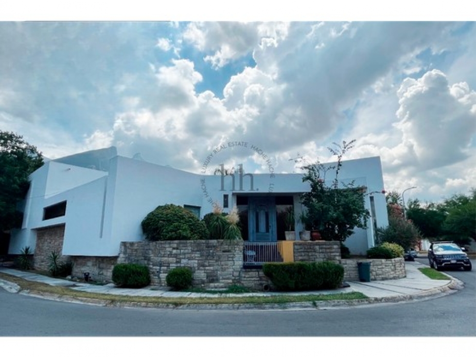 Casa equipada en venta Contry al Sur de Monterrey