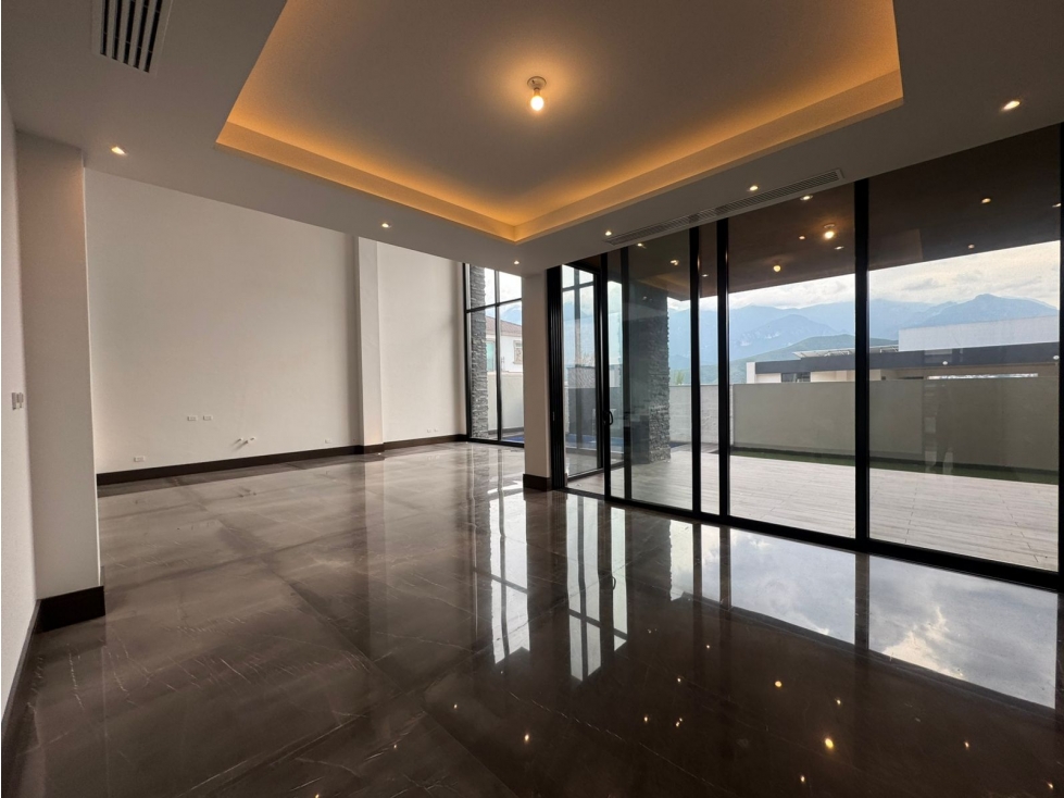 Casa en Venta en la Herradura Carretera Nacional, Monterrey, N.L. — foto 3