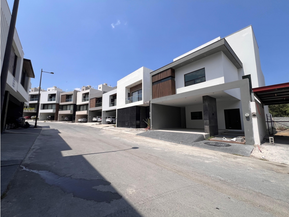 Casa en venta en Brisas del Vergel El Barro Monterrey — foto 3