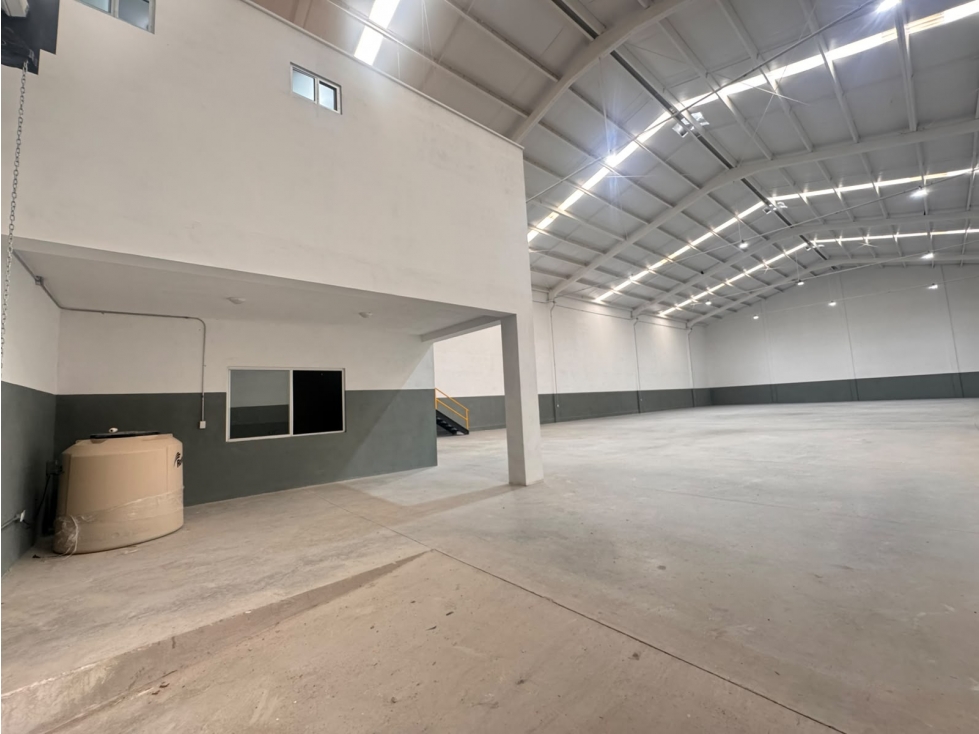 Bodega en Renta Magna Park II - 3