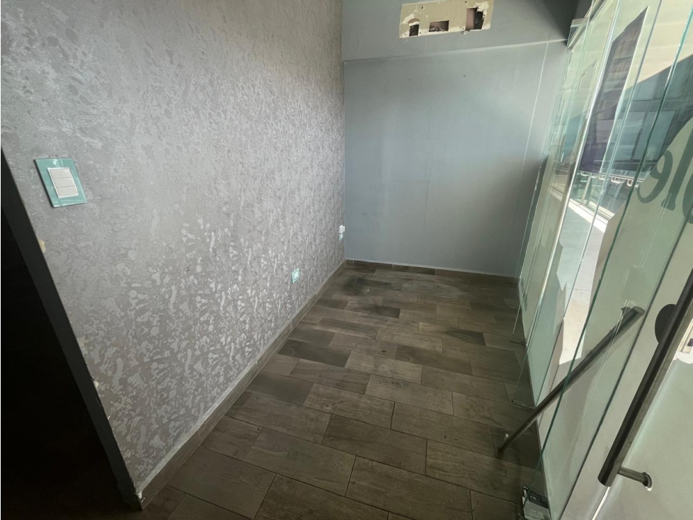 Local Comercial Plaza Tanarah San Pedro Garza Garcia N.L - 2