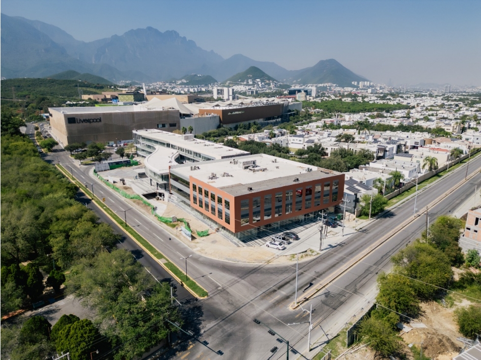 Local Comercial en Renta en Carretera Nacional, Monterrey NL - 4