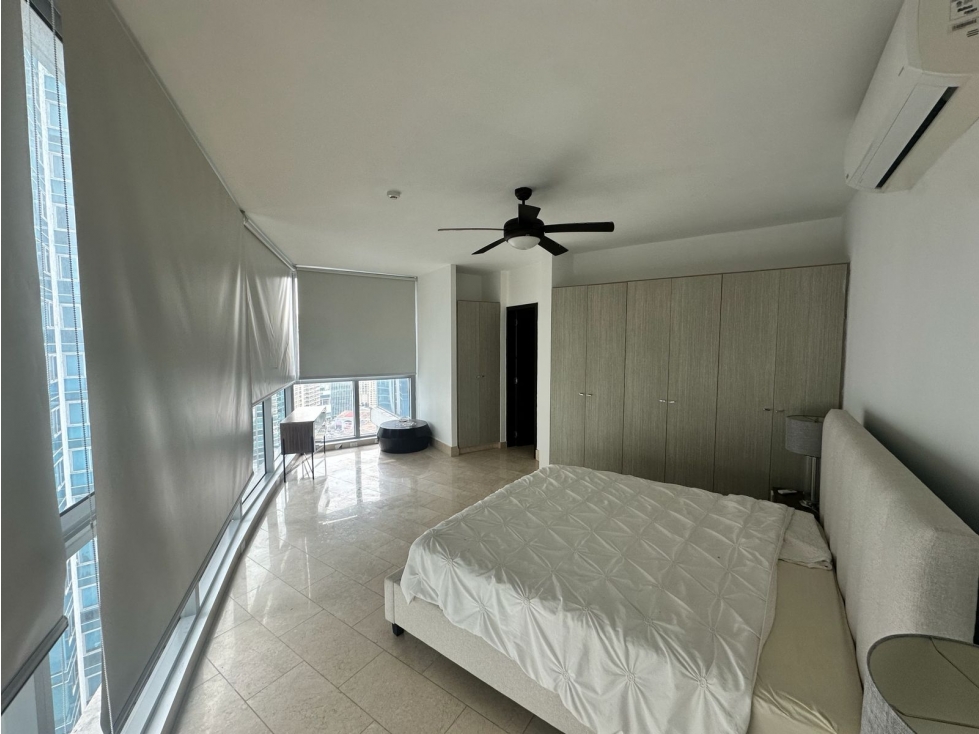 VENTA DE APARTAMENTO AMOBLADO PH GRAND TOWER — foto 3