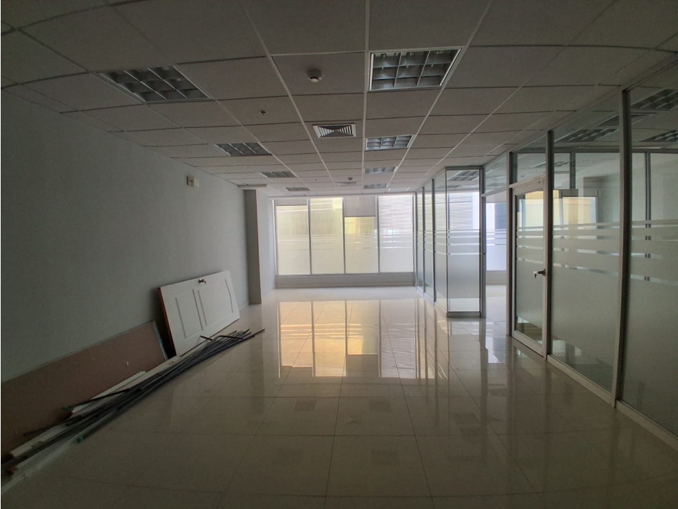ALQUILER DE OFICINA EN CALLE 50 TORRE BANESCO OCEAN BUSINESS PLAZA