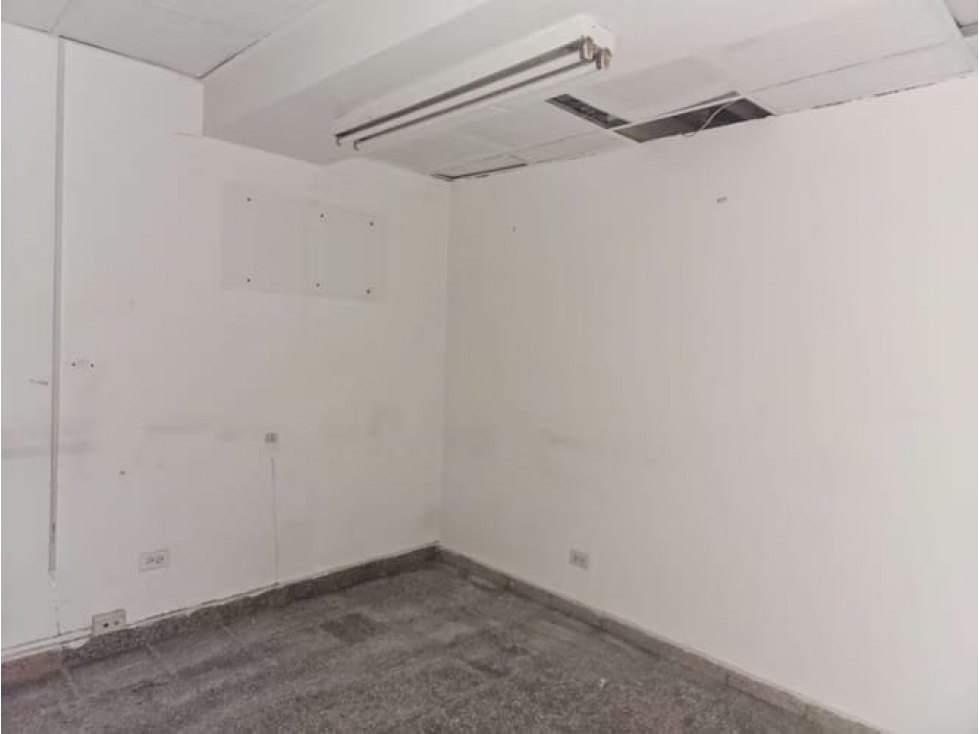 VENTA DE LOCAL EN OBARRIO PH COMOSA — foto 5