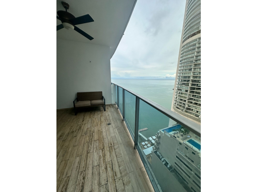 VENTA DE APARTAMENTO AMOBLADO PH GRAND TOWER — foto 4