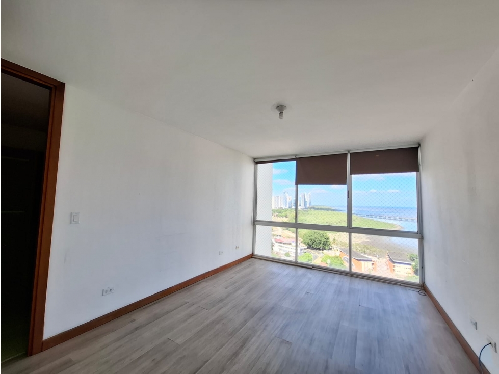 VENTA DE APARTAMENTO EN COCO DEL MAR PH BAHIA DEL GOLF - 4