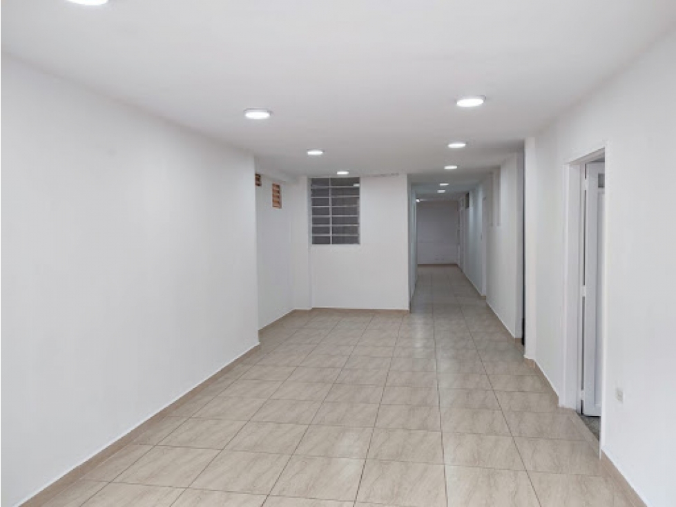 ARRIENDO CASA LOCAL SECTOR LA FLORESTA