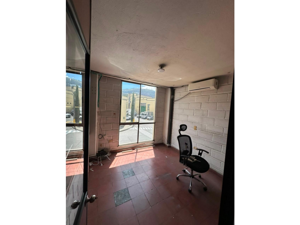 ARRIENDO BODEGA SECTOR CORDOBA - CARIBE