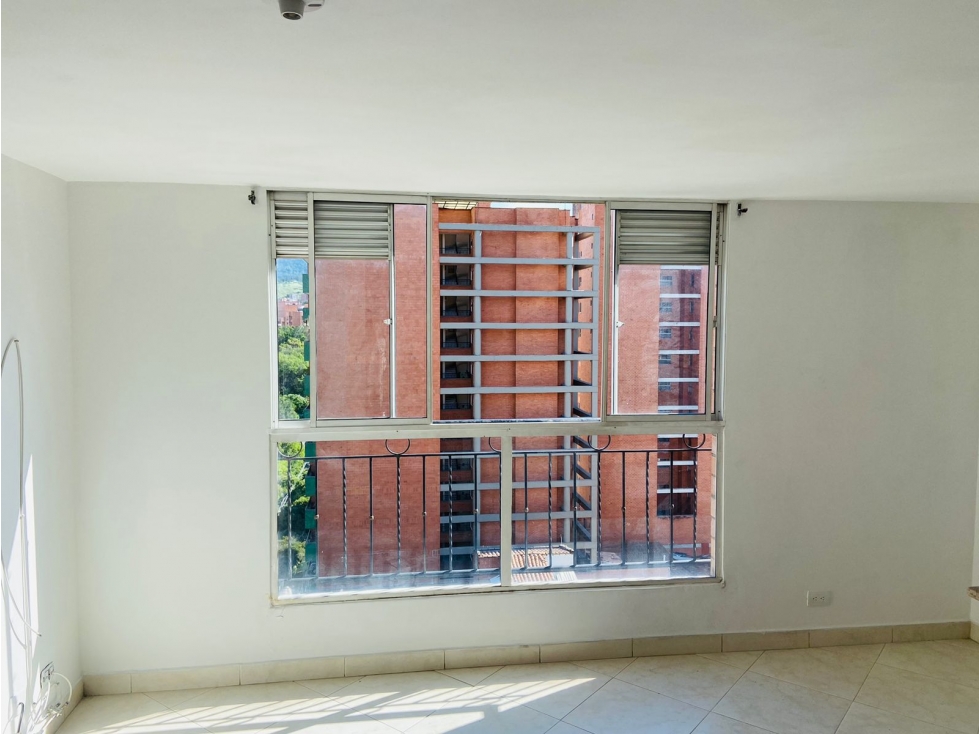ARRIENDO APARTAESTUDIO SECTOR FLORESTA