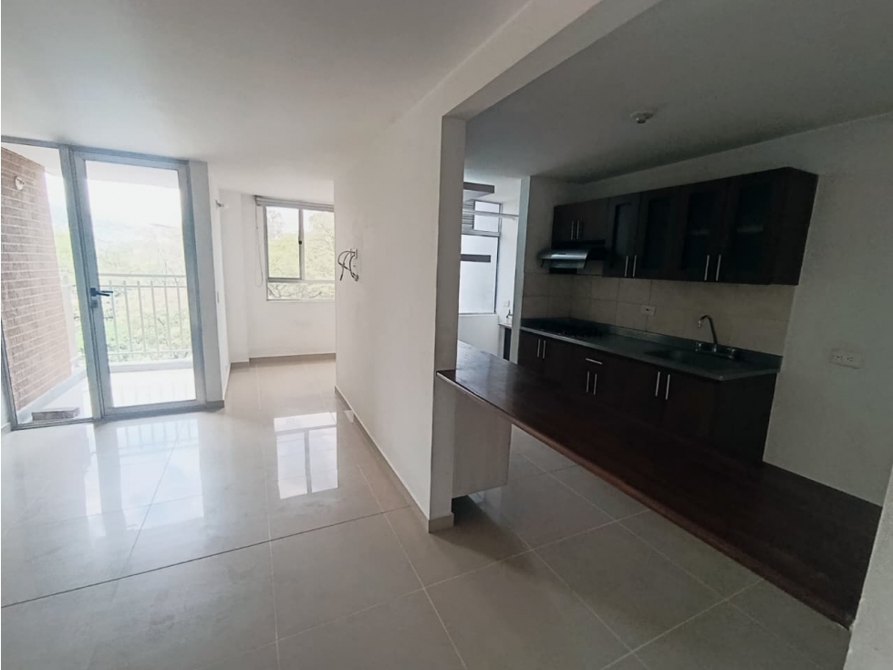 APARTAMENTO EN ARRIENDO SECTOR LA MADERA BELLO — foto 3