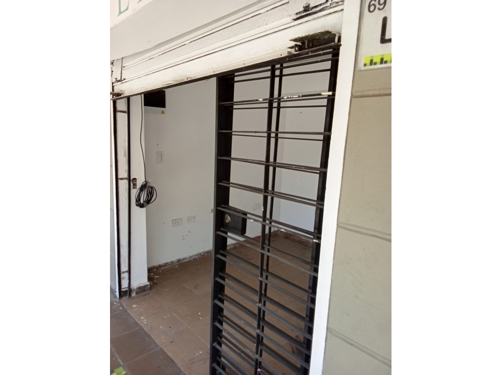ARRIENDO LOCAL SECTOR BELEN ROSALES - 4