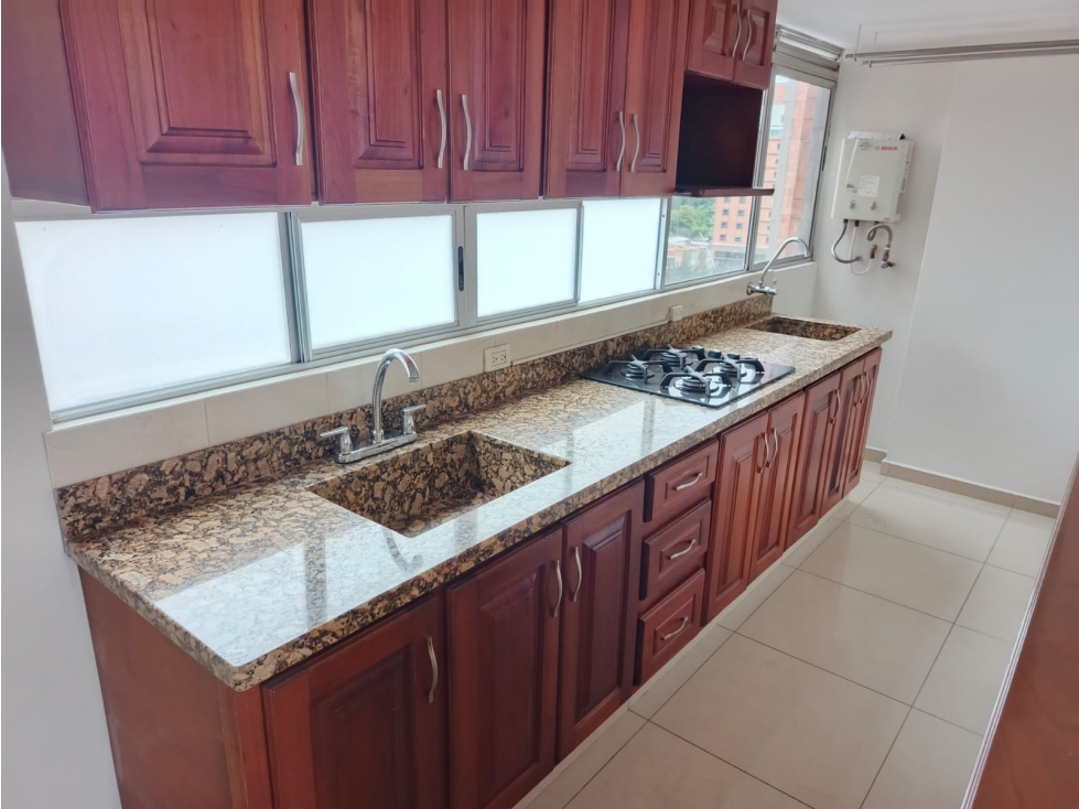 ARRIENDO APARTAMENTO SECTOR COLORES — foto 4