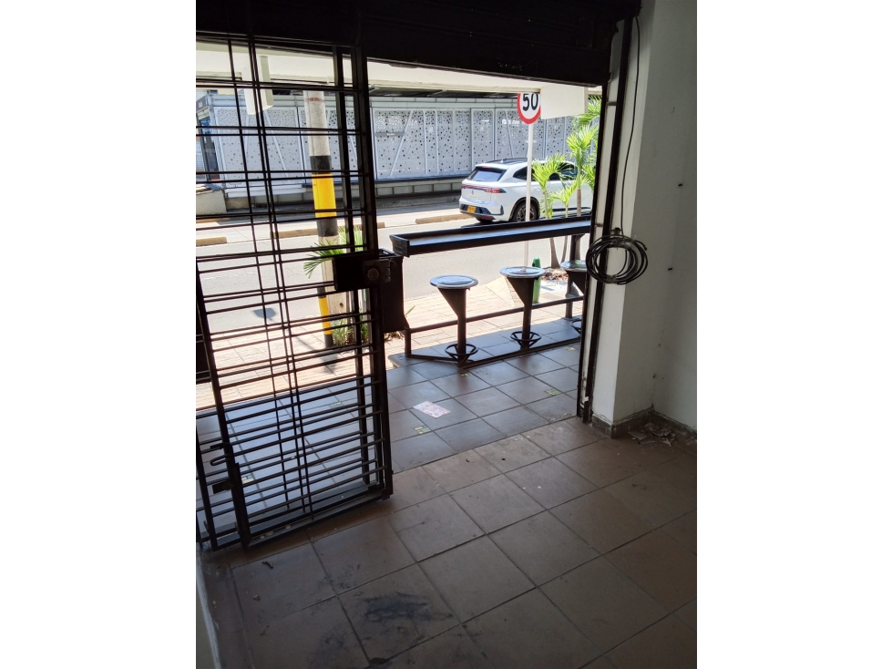ARRIENDO LOCAL SECTOR BELEN ROSALES - 6