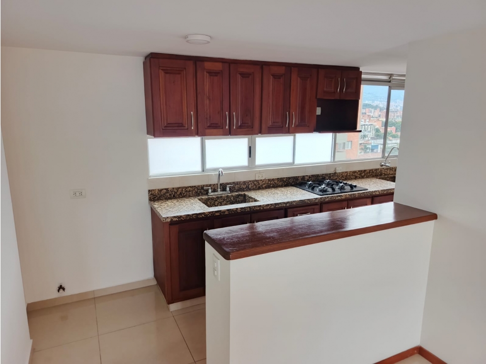 ARRIENDO APARTAMENTO SECTOR COLORES — foto 3