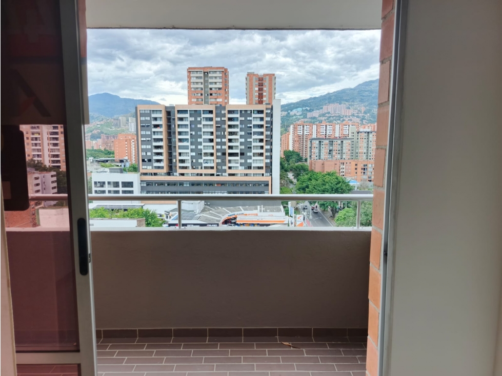 ARRIENDO APARTAMENTO SECTOR COLORES
