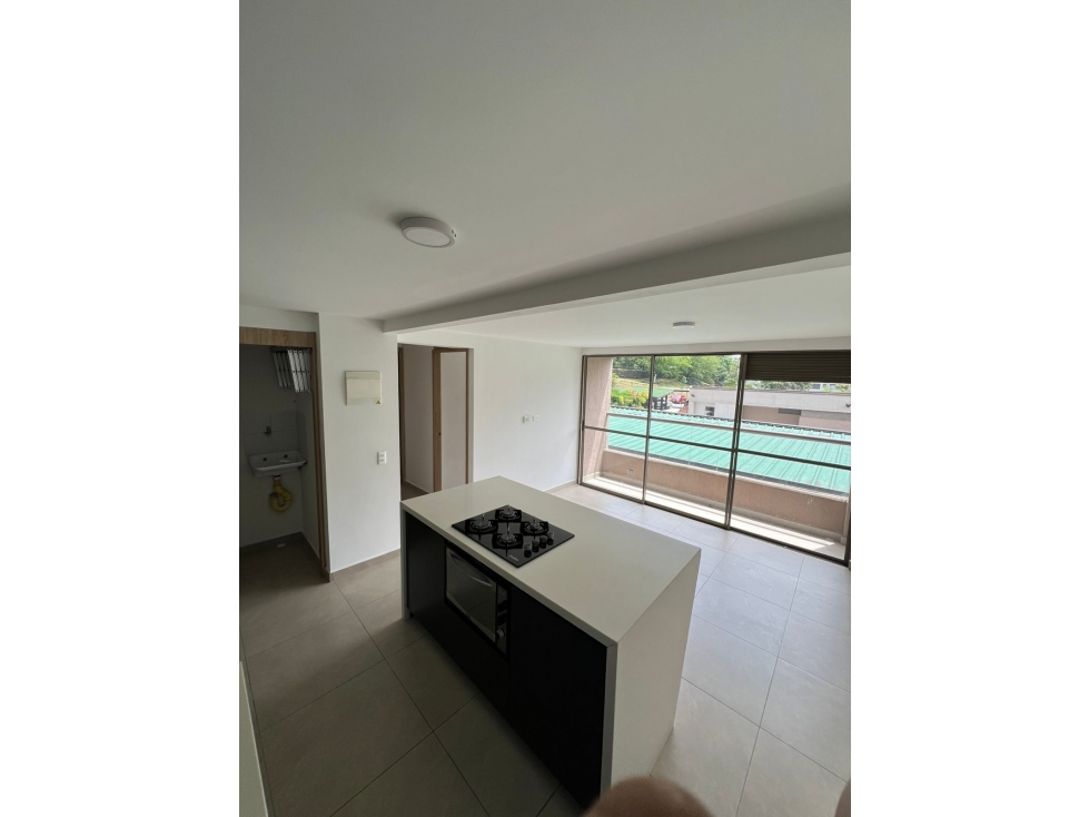 VENDO APARTAMENTO SECTOR LOMA DE LOS BERNAL — foto 3