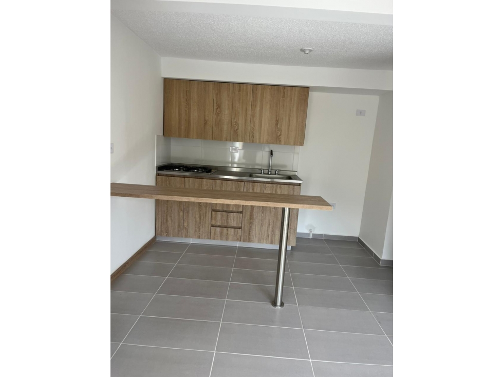 APARTAMENTO EN ARRIENDO SECTOR AMAZONIA BELLO — foto 3