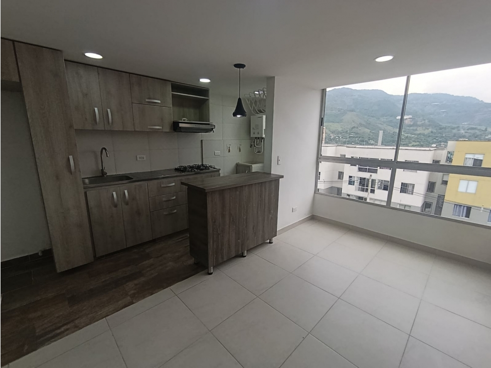 APARTAMENTO EN ARRIENDO SECTOR NAVARRA BELLO — foto 2