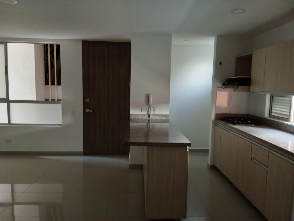 ARRIENDO APARTAMENTO SECTOR LAURELES — foto 2