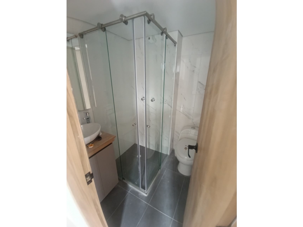 APARTAMENTO EN ARRIENDO SECTOR ROBLEDO — foto 2