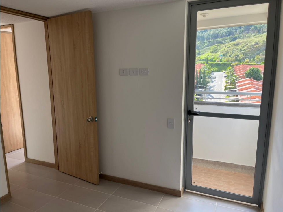 APARTAMENTO EN ARRIENDO SECTOR AMAZONIA BELLO — foto 6