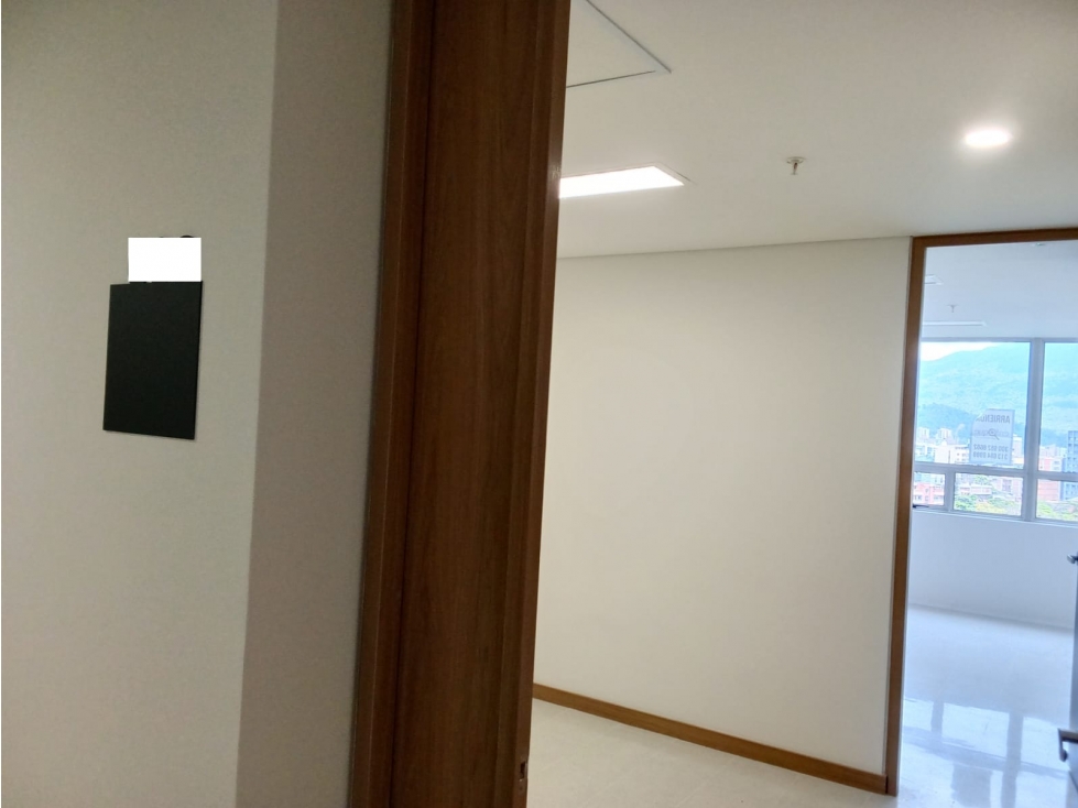 ARRIENDO CONSULTORIO SECTOR LA AMERICA - CLINICA BUONAVITTA — foto 3