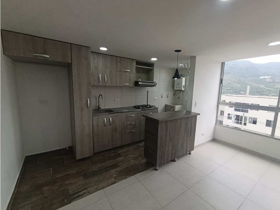 APARTAMENTO EN ARRIENDO SECTOR NAVARRA BELLO — foto 4