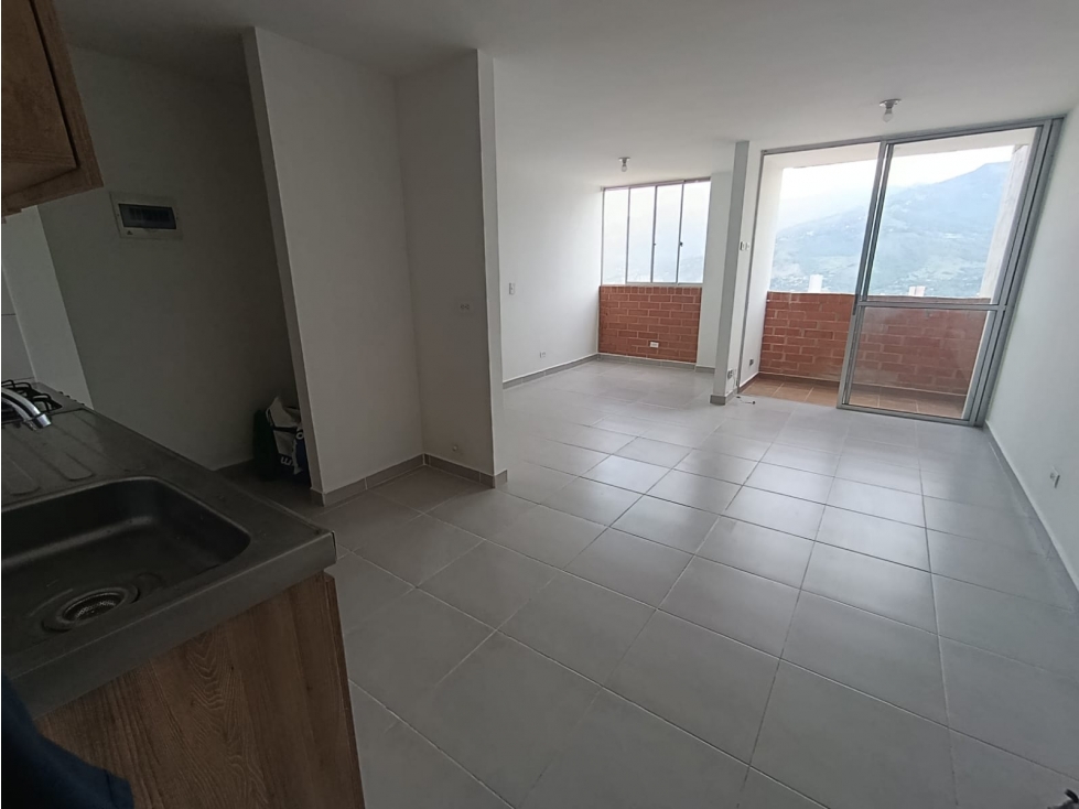 APARTAESTUDIO EN ARRIENDO SECTOR NIQUIA QUITASOL BELLO — foto 3