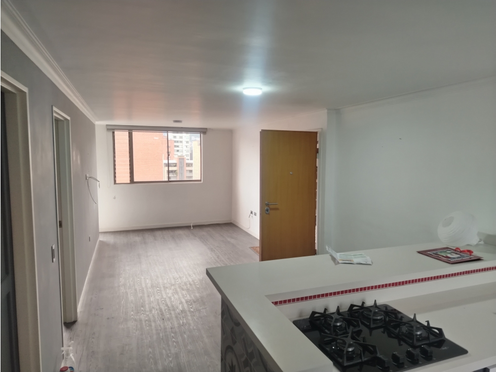 APARTA ESTUDIO EN ARRIENDO SECTOR LAURELES — foto 2