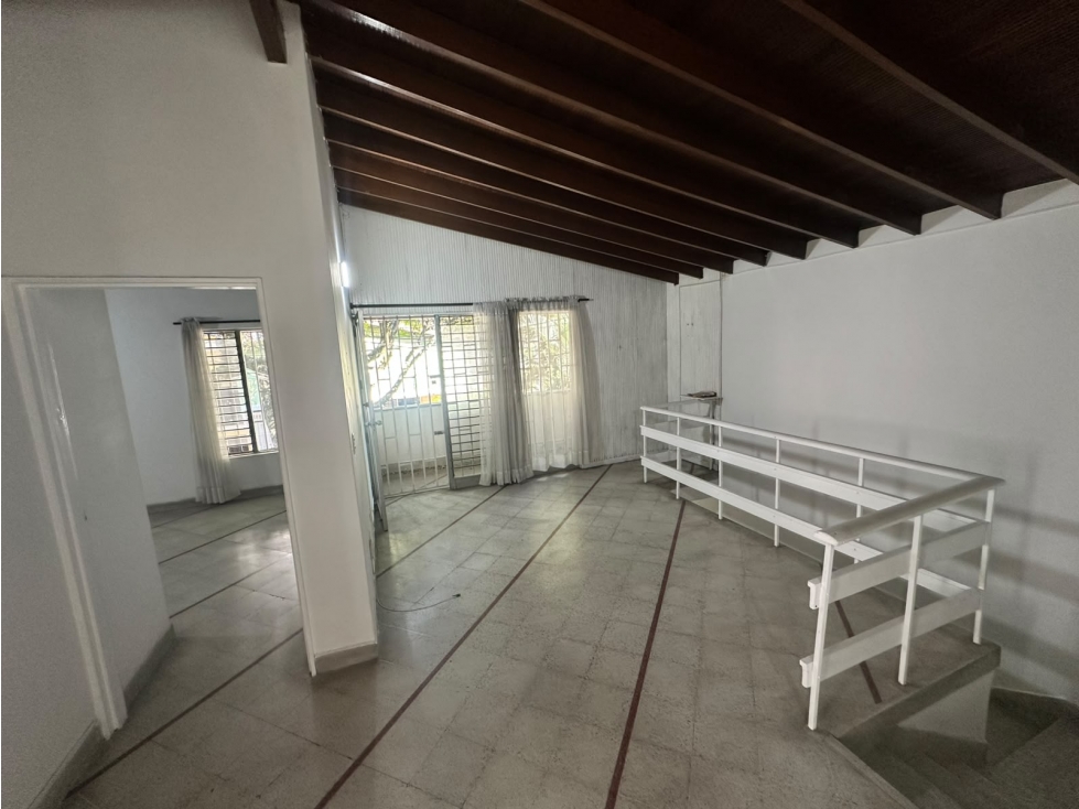 Casa segundo piso en arriendo, sector Florida Nueva — foto 2