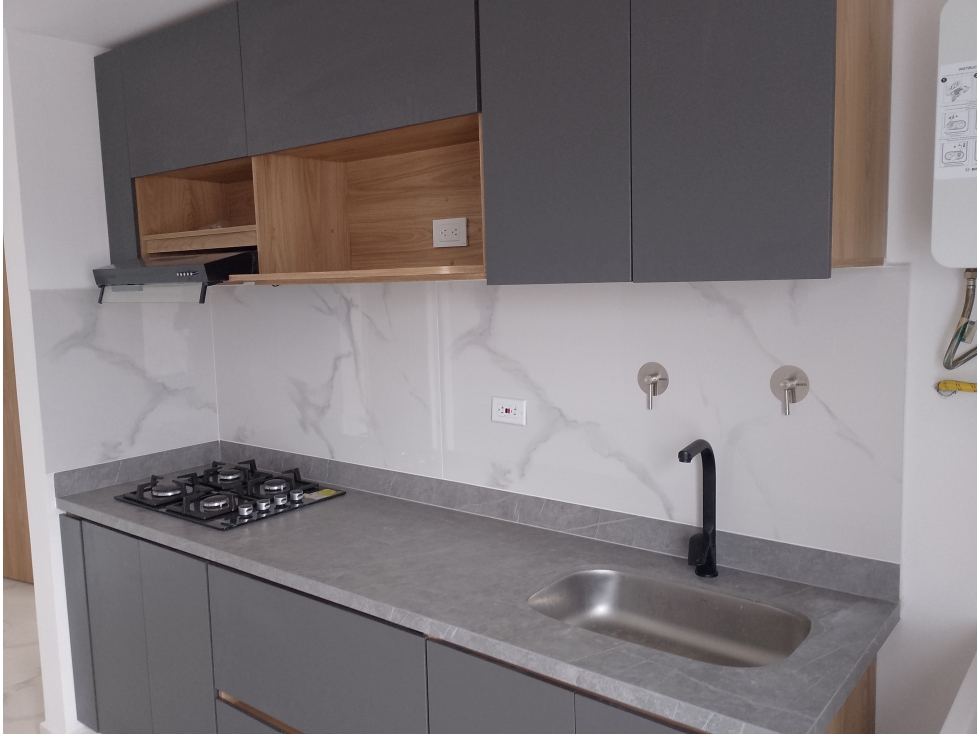 SE ARRIENDA APARTAMENTO PARA ESTRENAR DE 80 METROS DE 3 ALCOBAS