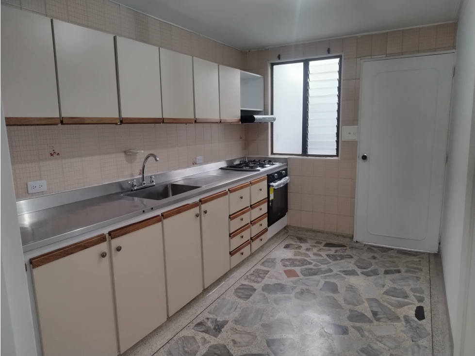 EXCELENTE APARTAMENTO EN ARRIENDO SECTOR BELEN ALAMEDA
