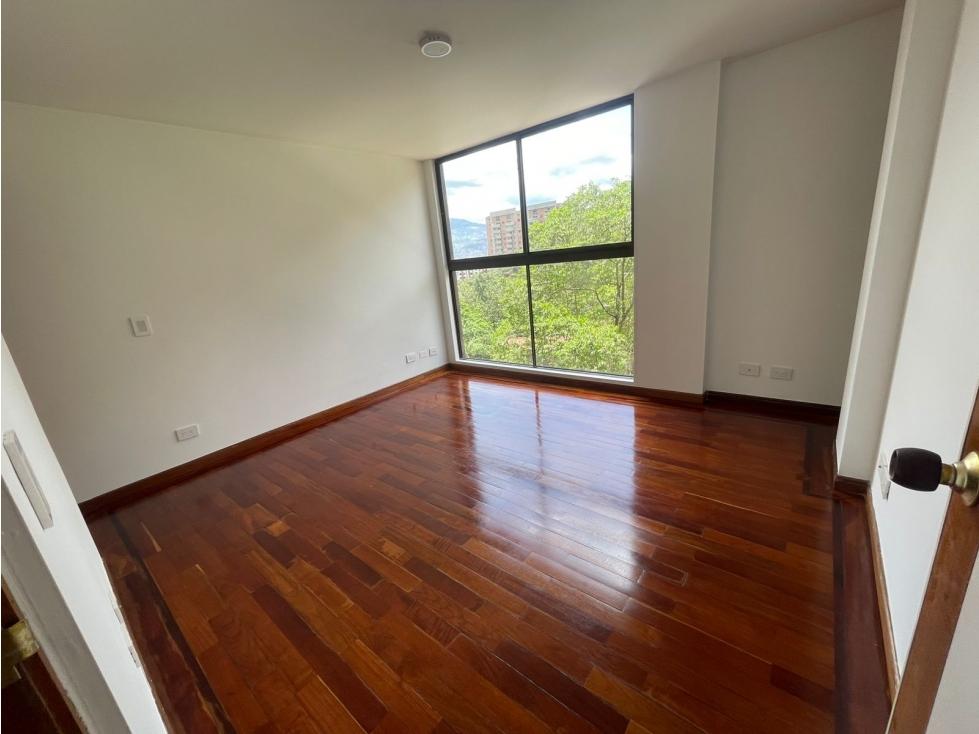 APARTAMENTO EN ARRIENDO SECTOR OVIEDO — foto 4