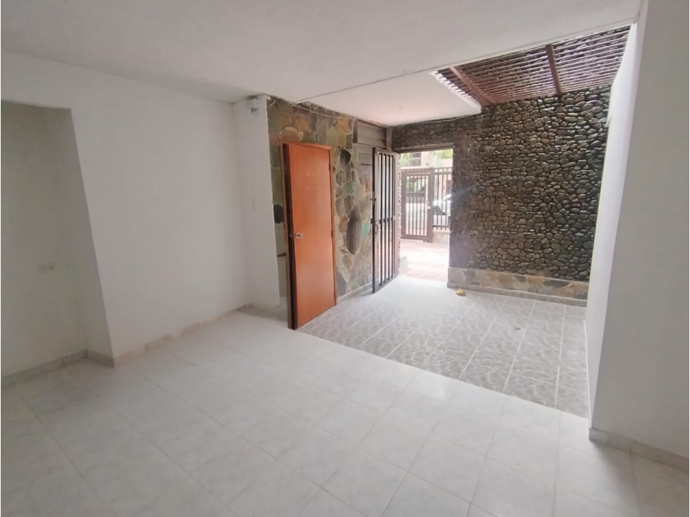 CASA EN ARRIENDO PRIMER PISO LAURELES, EL NOGAL — foto 2