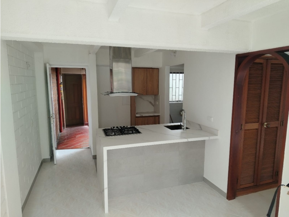 APARTAESTUDIO EN ARRIENDO SECTOR CALASANZ  UNIDAD CERRADA — foto 3