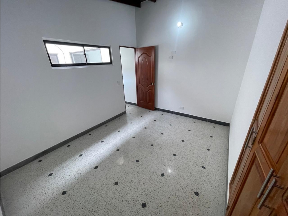 APARTAMENTO EN ARRIENDO SECTOR SIMON BOLIVAR — foto 5