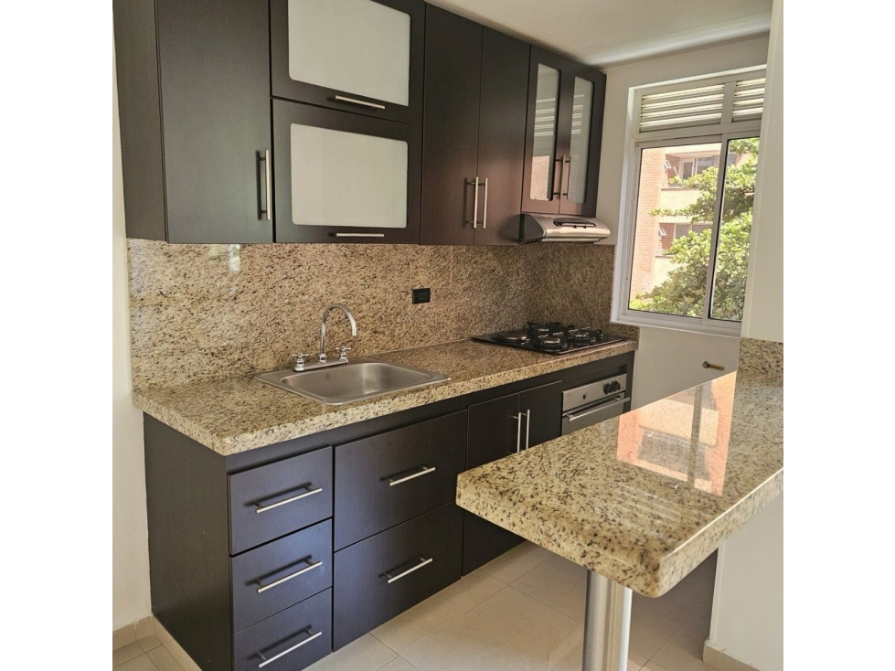 APARTAMENTO MODERNO EN ARRIENDO LAURELES