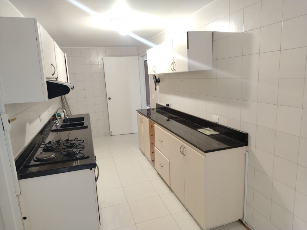 APARTAMENTO EN ARRIENDO SECTOR LAURELES