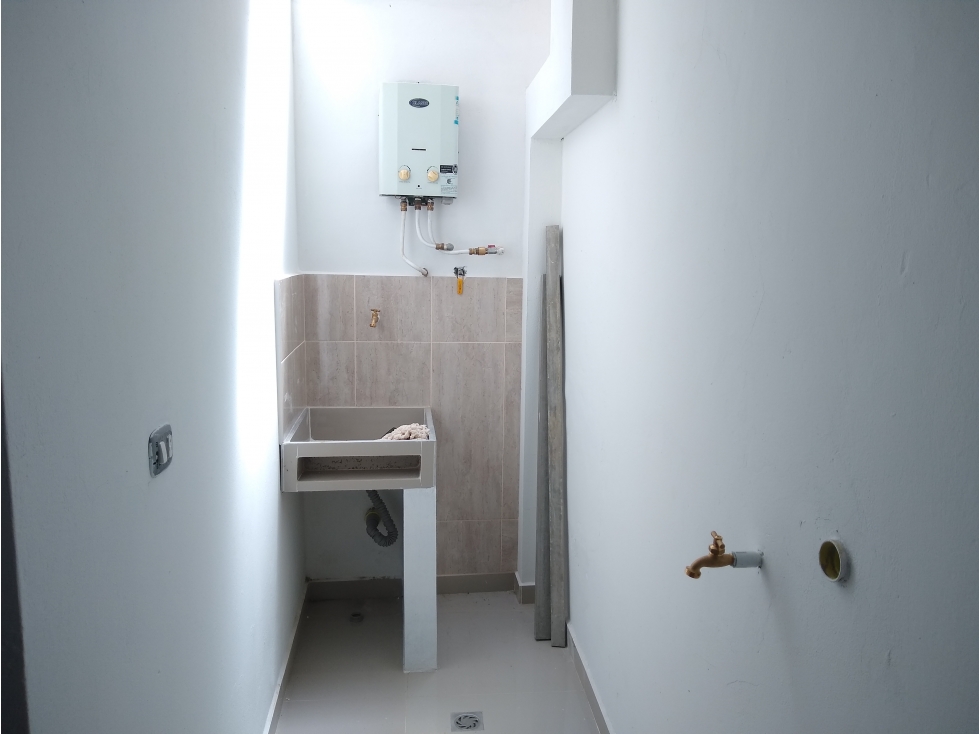 Apartamento en arriendo en San Javier Juan XXIII — foto 4