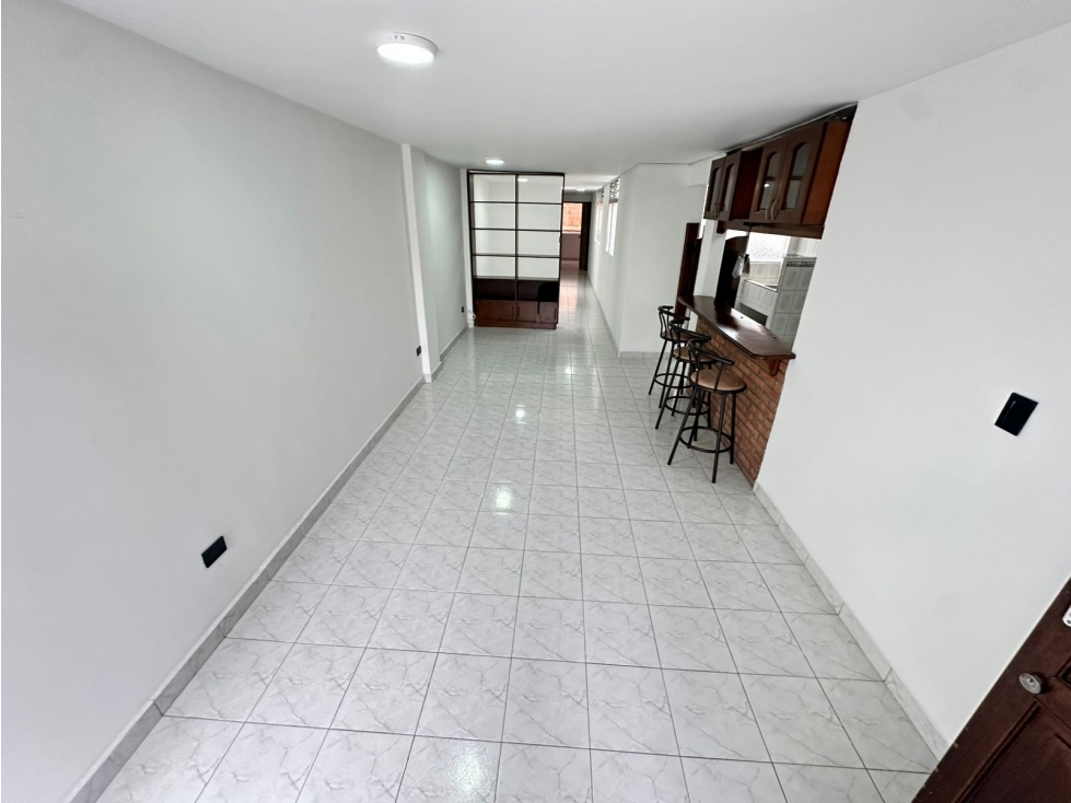 SE ARRIENDA APTO SECTOR LAURELES — foto 3