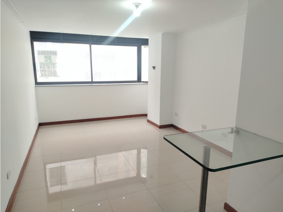 APARTAMENTO MODERNO EN ARRIENDO SECTOR LAURELES — foto 3