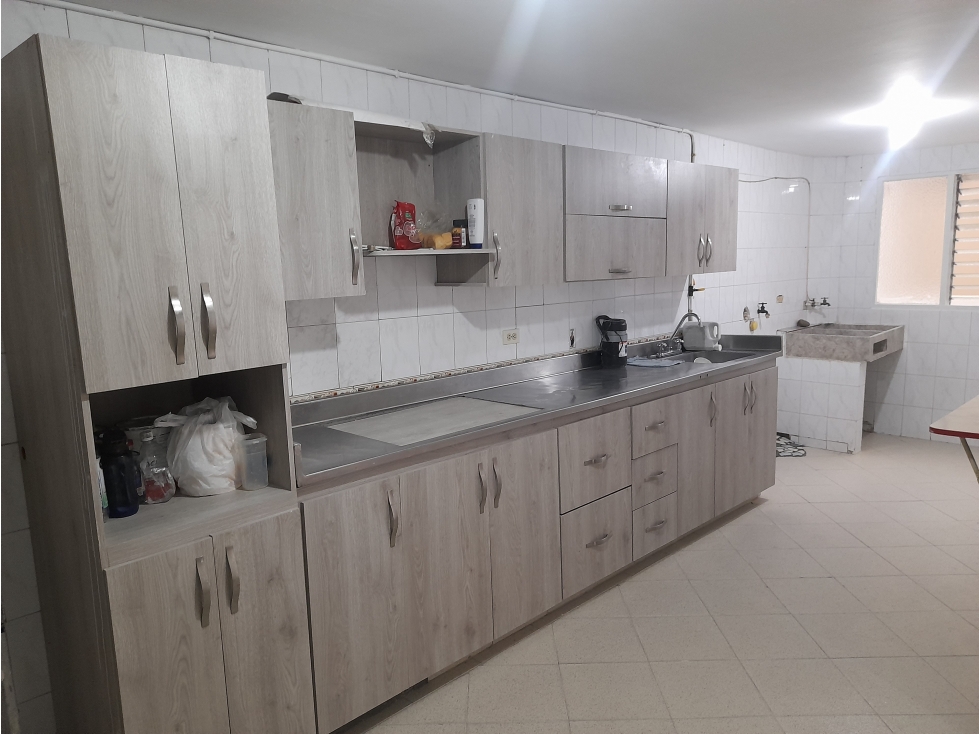 SE VENDE EDIFICIO SECTOR MANRIQUE ZONA CENTRAL — foto 2