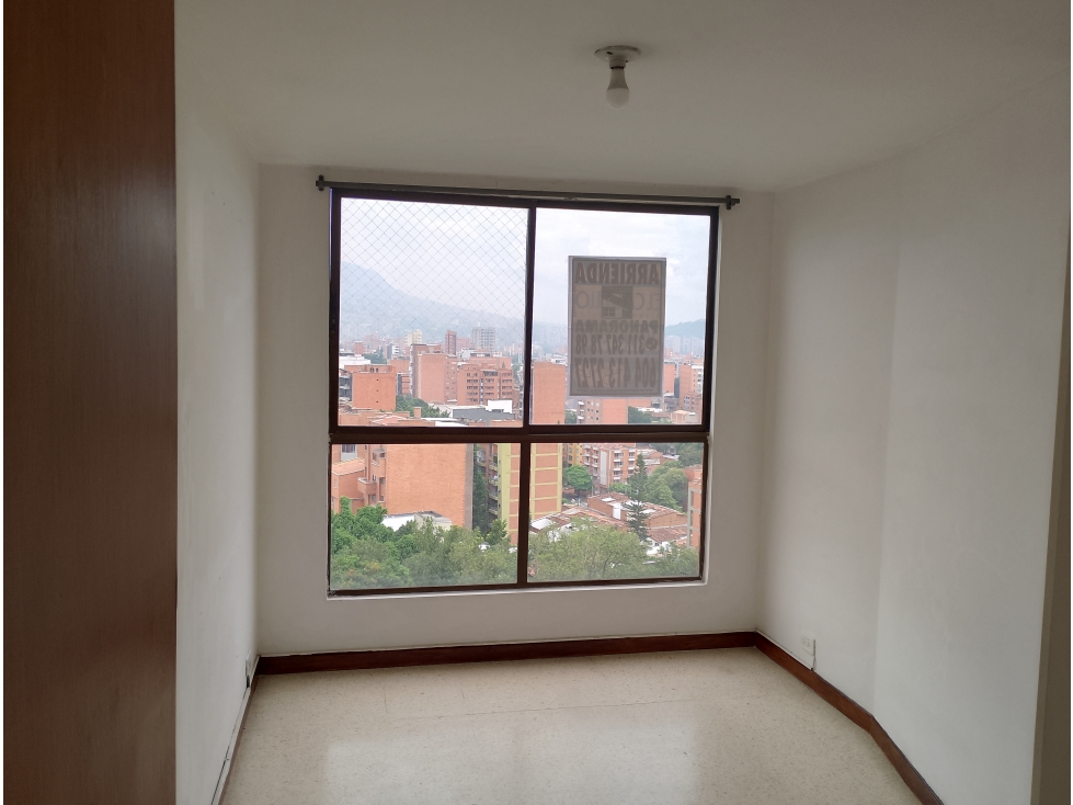 SE ARRIENDA APARTAMENTO PISO 10 CON PANORAMICA — foto 5