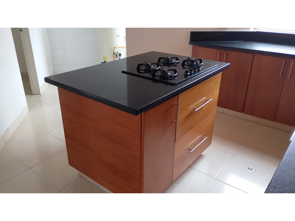 arriendo apartamento piso 11 de 200 metros moderno — foto 2